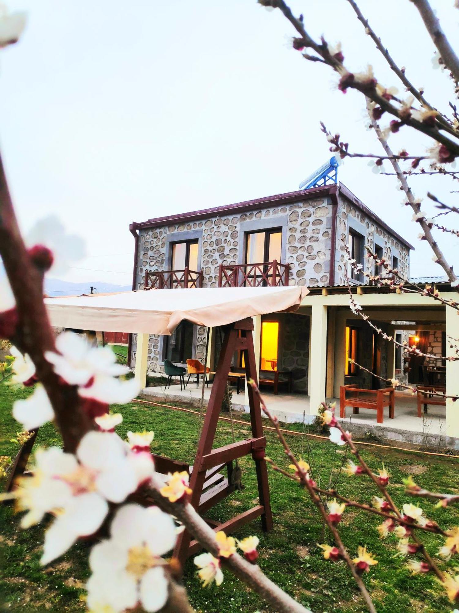 Old Tatev Guesthouse מראה חיצוני תמונה